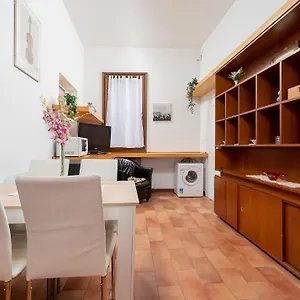  Appartamento Centro Di Italia